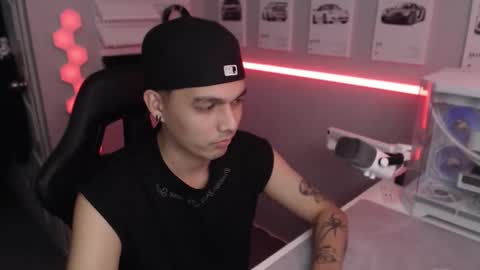 Rhys online show from December 14, 10:03 pm