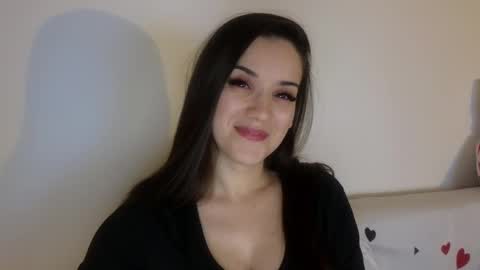 Snapshot of justanneagain chatting on December 7, 8:27 pm JustAnne online show from December 7, 8:27 pm