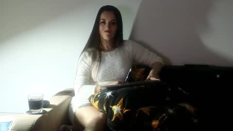 Snapshot of justanneagain chatting on December 15, 6:01 pm JustAnne online show from December 15, 6:01 pm