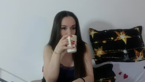 Snapshot of justanneagain chatting on August 2, 7:01 pm JustAnne online show from August 2, 7:01 pm