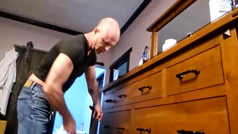 Tohiptwoquit online show from January 12, 6:18 am