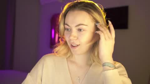 Snapshot of justbarbie chatting on February 3, 3:06 pm Alexa online show from February 3, 3:06 pm