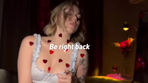 Snapshot of justbarbie chatting on February 16, 6:32 pm Alexa online show from February 16, 6:32 pm