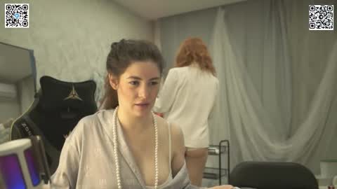 Snapshot of justbarbie chatting on November 22, 12:37 pm Alexa online show from November 22, 12:37 pm