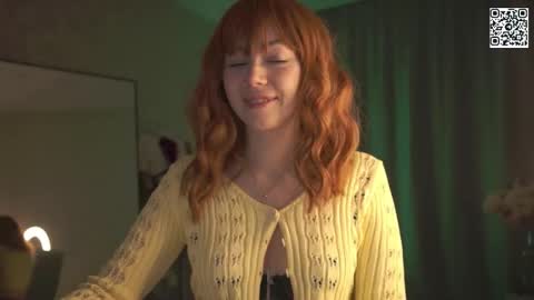 Snapshot of justbarbie chatting on December 21, 12:45 pm Alexa online show from December 21, 12:45 pm