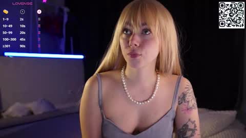 Snapshot of justbarbie chatting on February 20, 12:27 pm Alexa online show from February 20, 12:27 pm