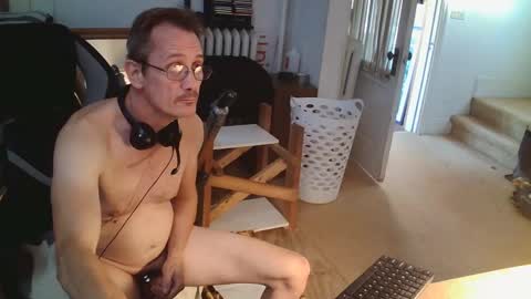 Snapshot of justdoug999 chatting on September 28, 9:09 pm BetaDougie online show from September 28, 9:09 pm
