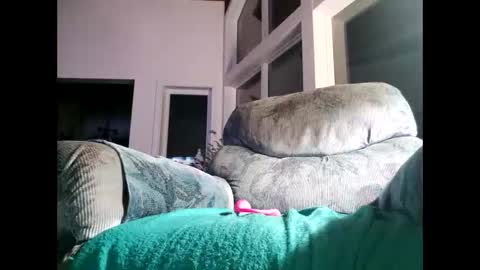 Gil indpendant model exhibitionnist online show from December 4, 2:10 am