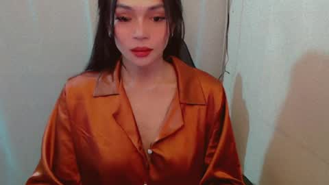 justhewayouare21 online show from August 7, 12:56 am