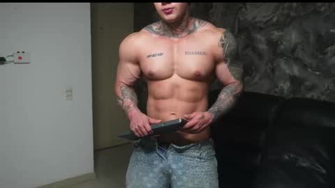 Snapshot of justin_clark1 chatting on November 23, 5:29 am justin clark1 online show from November 23, 5:29 am