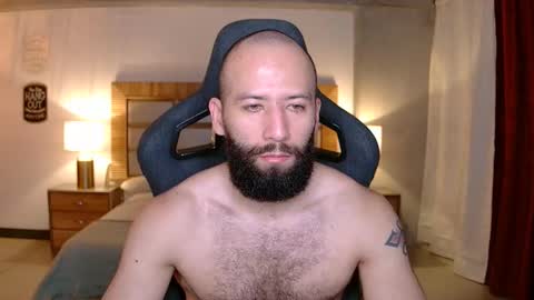 Justin online show from November 30, 2:37 am