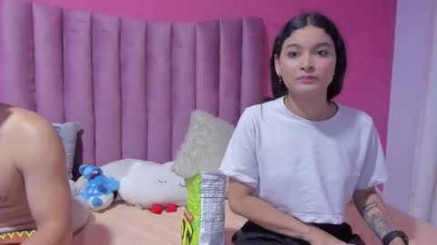 JUSTIN Y JAZMIN online show from January 7, 12:55 am