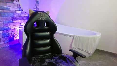  justin  online show from March 16, 5:50 pm