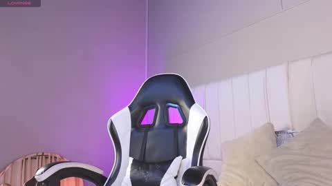 Justin  online show from January 13, 3:01 am