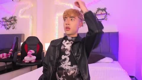 Justin online show from October 6, 11:18 am