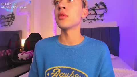 Justin online show from October 21, 11:11 am