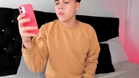 Justin online show from February 5, 4:16 am