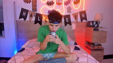 Justin online show from October 24, 12:34 pm