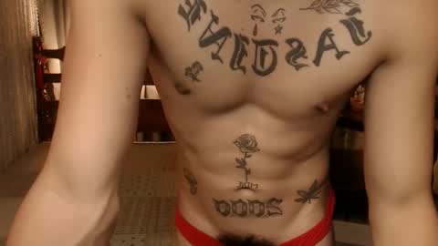 justine_hunk online show from October 2, 5:58 am