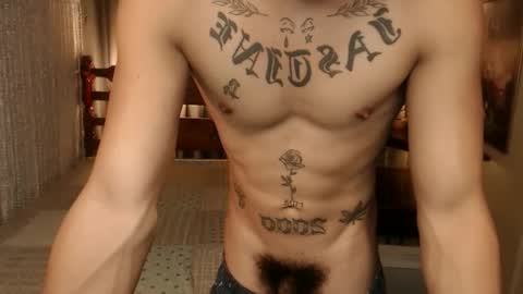 justine_hunk online show from October 7, 6:32 am