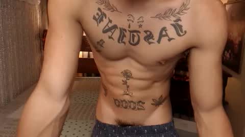justine_hunk online show from January 8, 5:21 am
