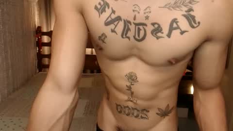 justine_hunk online show from February 21, 1:34 pm