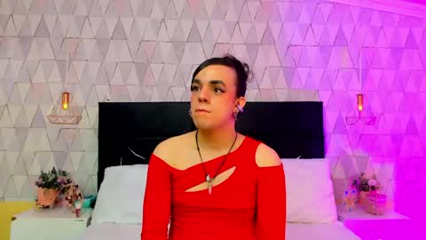 Justine online show from April 13, 3:45 am