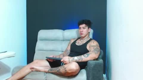 justinfuller_31 online show from July 1, 5:45 pm