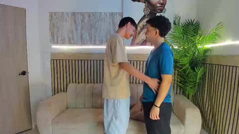 justingtime21 online show from December 18, 5:46 am