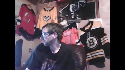 justinjerksit online show from December 6, 3:00 pm