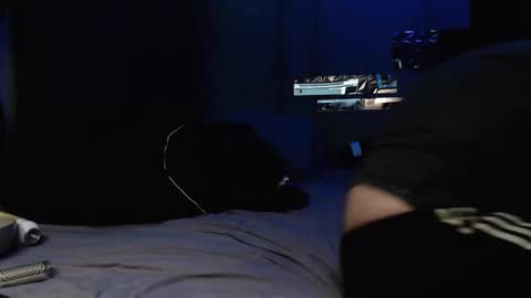 justinmoore1987 online show from April 5, 4:42 am