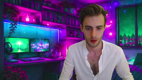 Hologram Guy online show from May 31, 2:13 pm