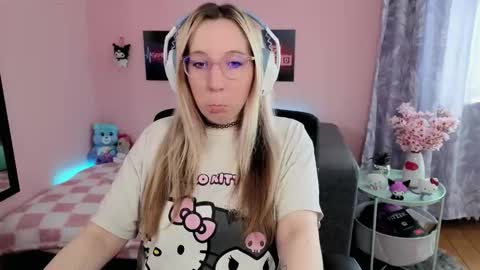 Snapshot of justkerryx chatting on March 24, 9:25 am Kerry online show from March 24, 9:25 am