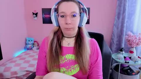 Snapshot of justkerryx chatting on April 7, 8:15 am Kerry online show from April 7, 8:15 am