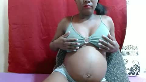 Justlhot online show from January 16, 11:15 am