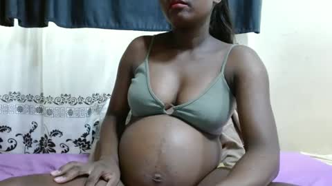 Justlhot online show from February 9, 8:44 am