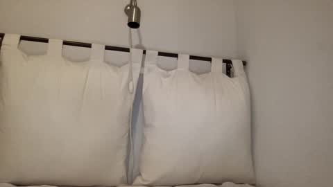 justmeandyou00 online show from November 26, 6:42 pm