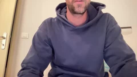 justmeandyou00 online show from December 1, 1:27 pm