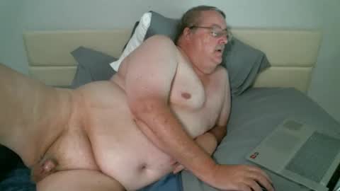 justmedm64 online show from December 5, 3:37 am