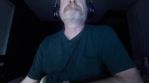 Snapshot of justmetool chatting on June 20, 4:15 am Tool online show from June 20, 4:15 am