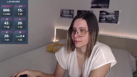 Julie online show from December 18, 5:59 am