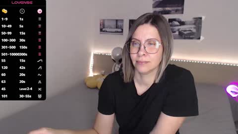 Julie online show from February 6, 5:05 pm