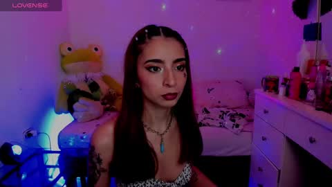 Mia online show from January 7, 9:07 am