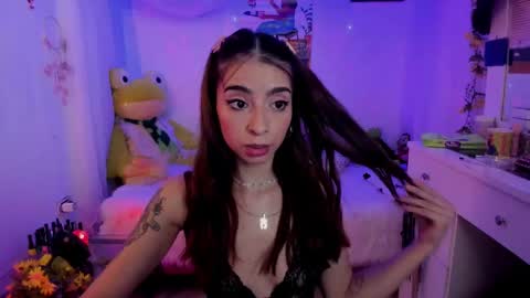 Mia online show from January 18, 10:28 pm