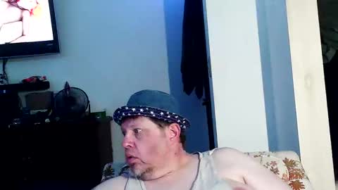 justsetfree online show from May 1, 9:03 am