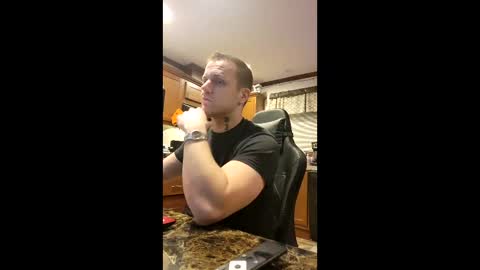 Snapshot of justus0624 chatting on March 19, 3:54 am justus0624 online show from March 19, 3:54 am