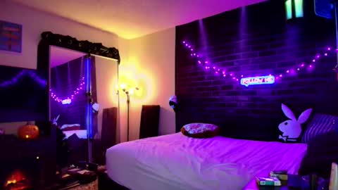 Eetantungfuk Mias online show from December 9, 6:34 am
