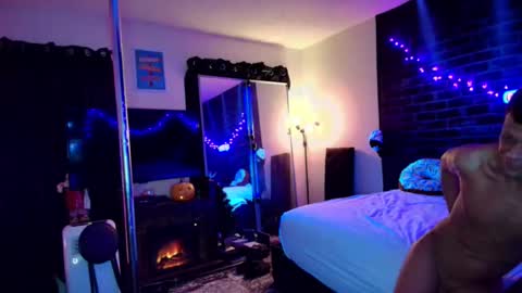 Eetantungfuk Mias online show from December 9, 6:46 pm