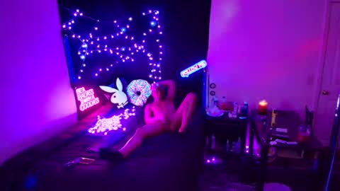 Eetantungfuk Mias online show from February 12, 2:32 pm