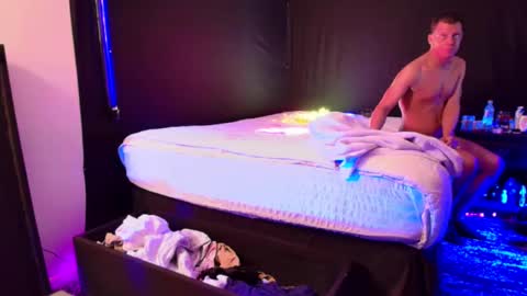 Eetantungfuk Mias online show from February 15, 4:23 pm
